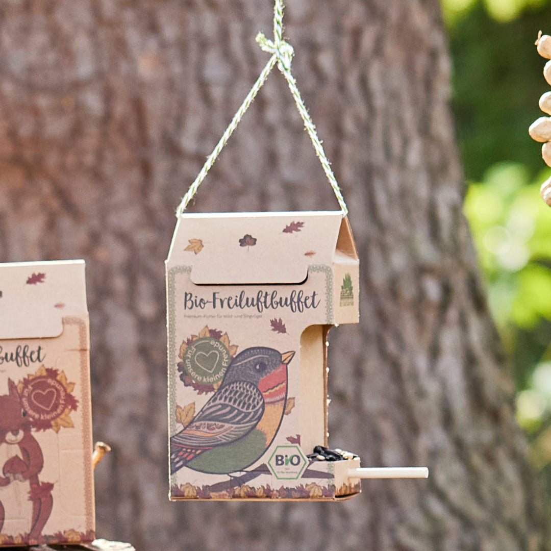 Freiluftbuffet für Vögel